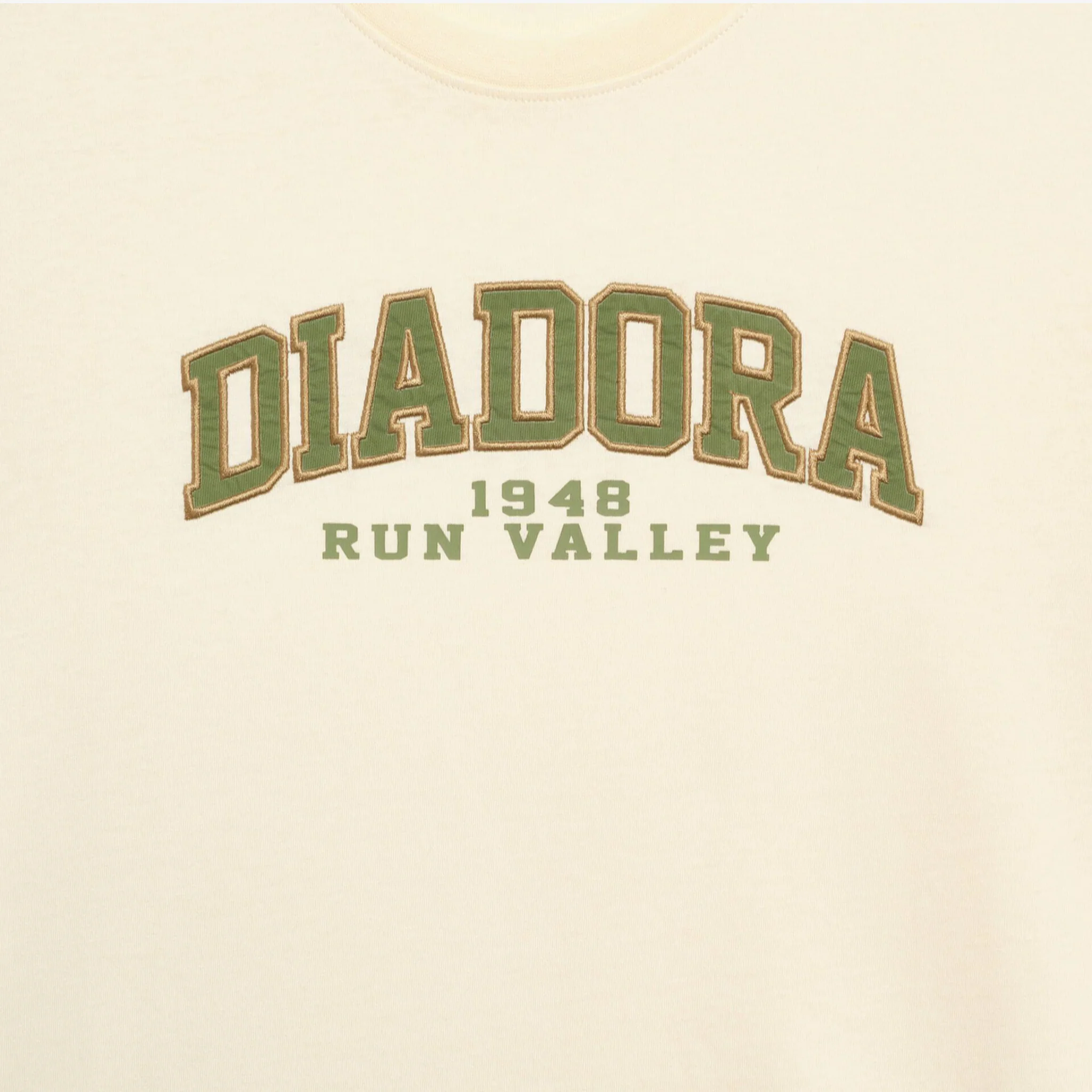 Run Valley T-Shirt Offwhite - Image 5