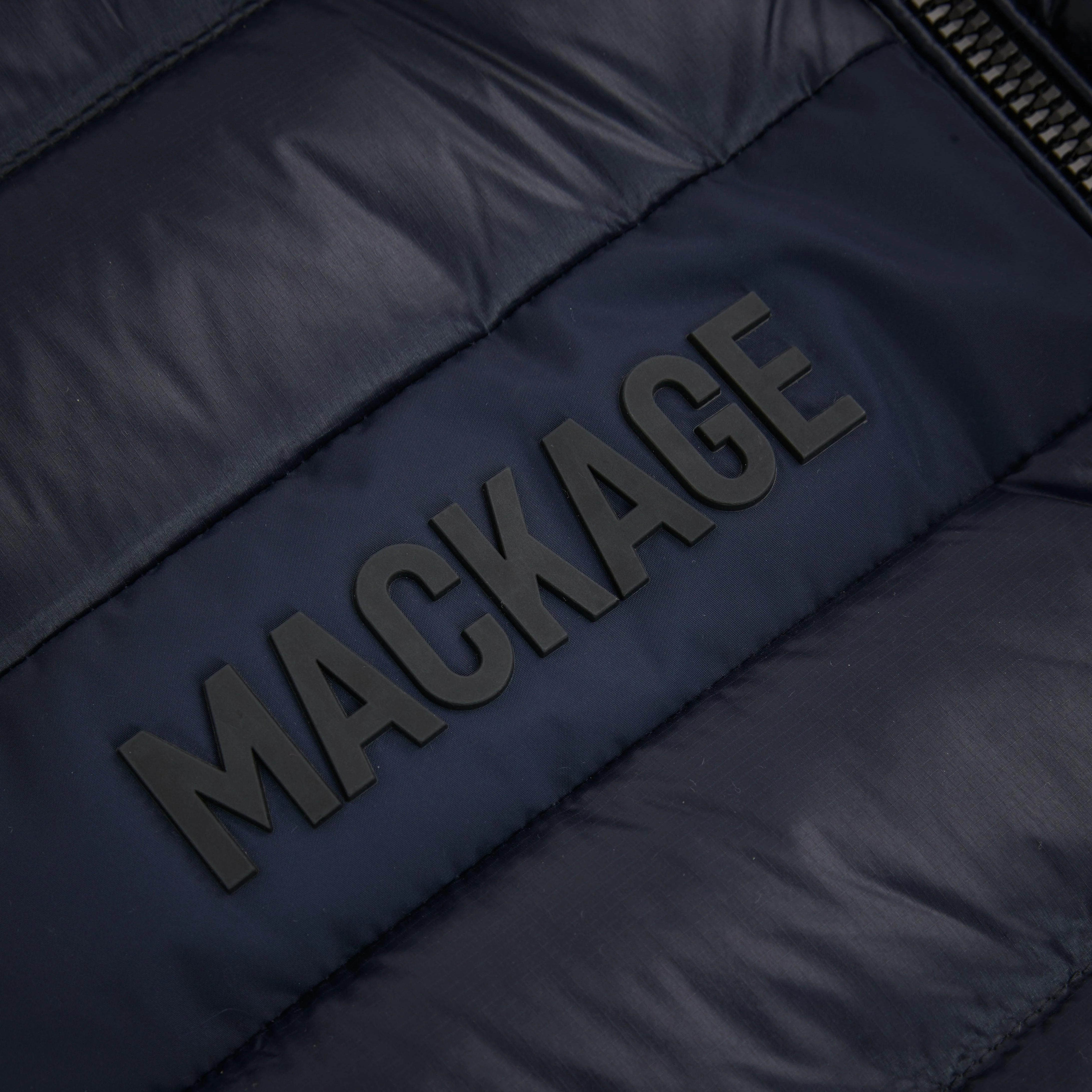 Hardy Light Down Vest Navy - Image 4
