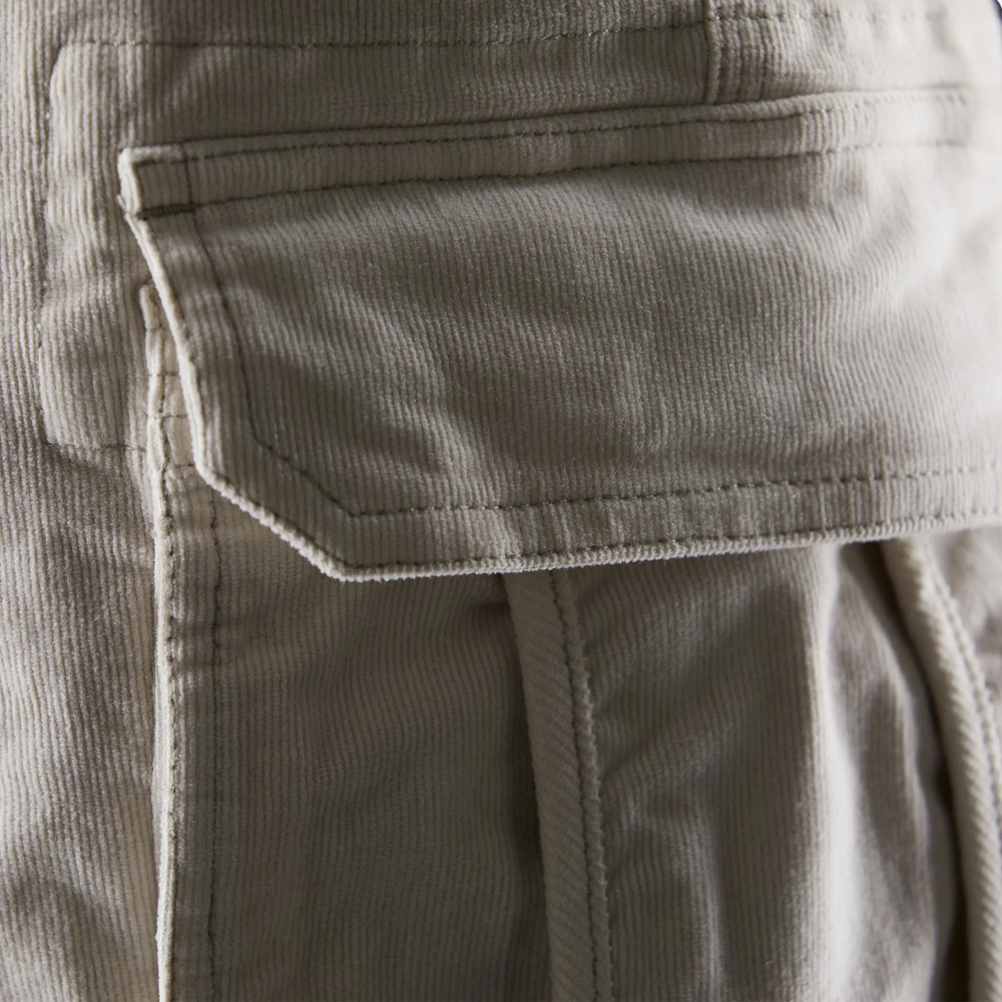 Grinder Corduroy Cargo Shorts Sand - Image 6