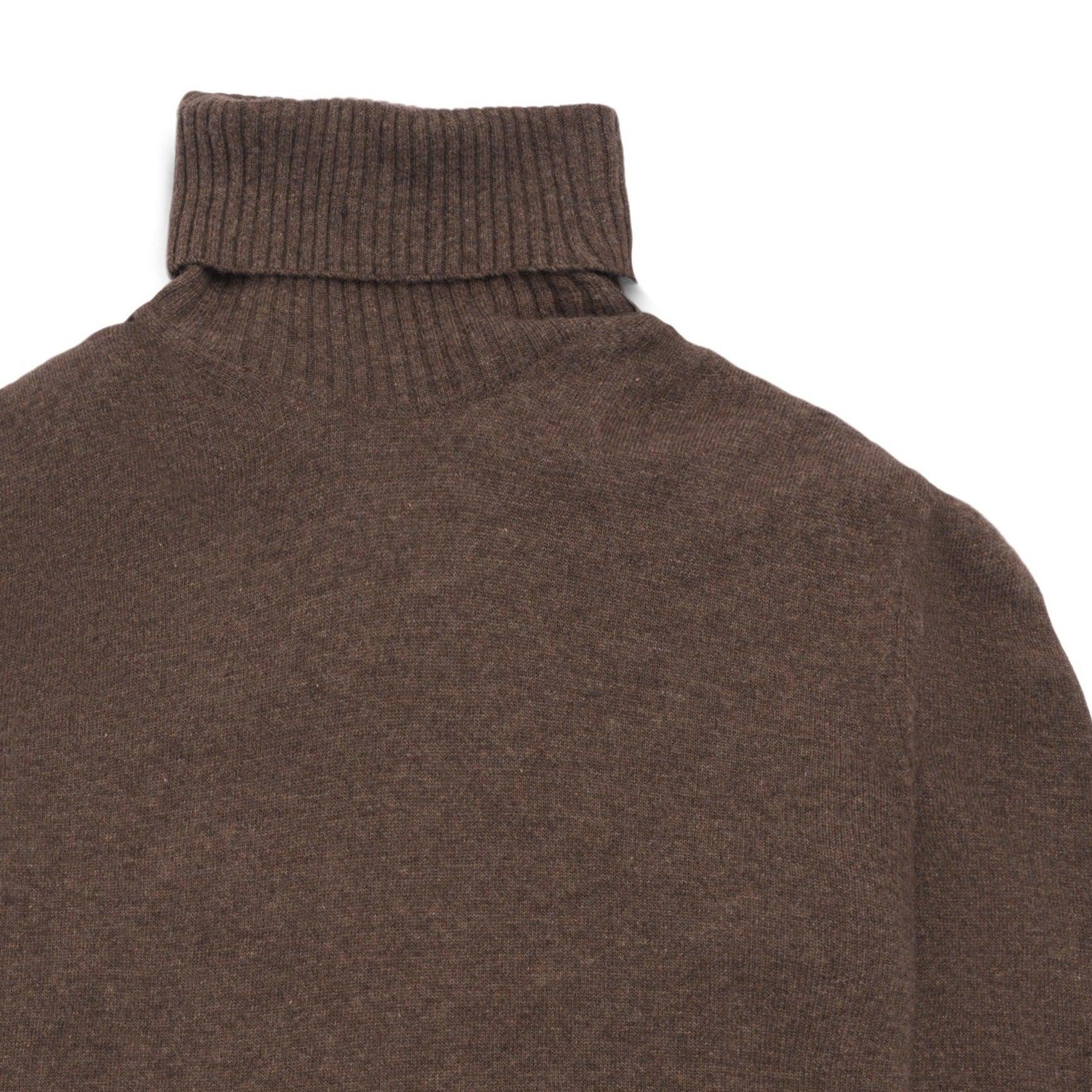 Turtleneck Brown - Image 3